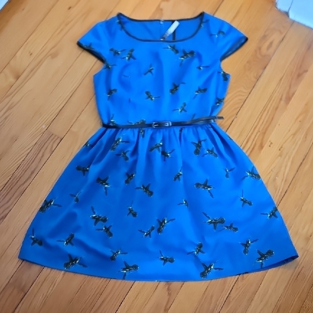 Kensie Blue A-Line Mini Dress, Cap Sleeves, Hummingbird Pattern, Belt, Zipper